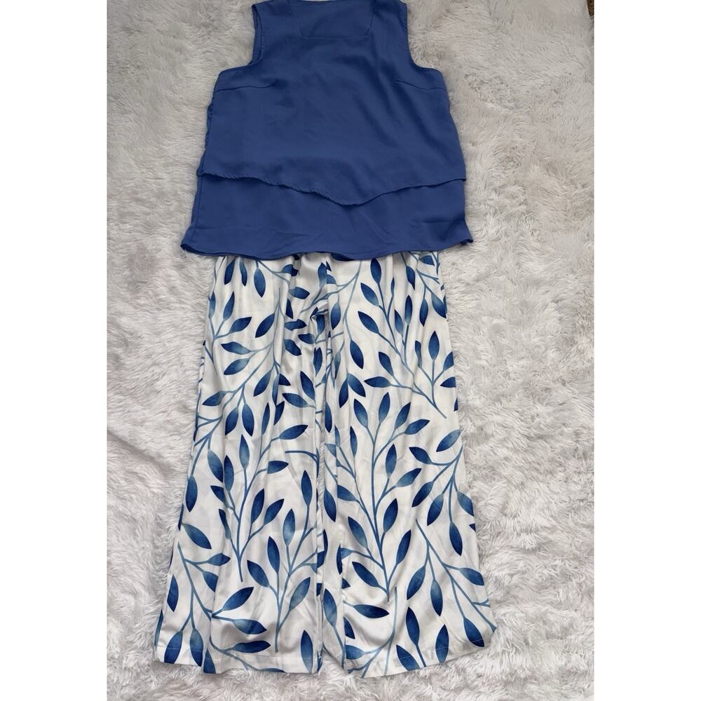 Women’s L Two Piece Blue Blouse W/matching Pants. Exc. Quality & Condition
